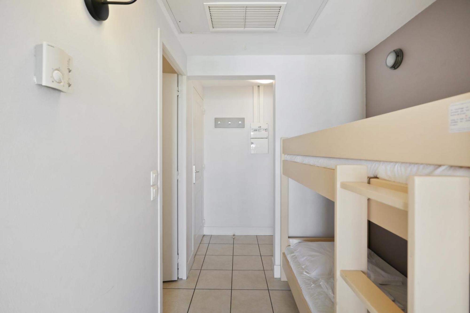 Residence Heliotel Marine Saint-Laurent-du-Var Exterior photo